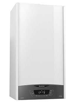 caldaia a condensazione ariston clas one l wifi 30 low nox metano o gpl completo di kit scarico fumi 3302126