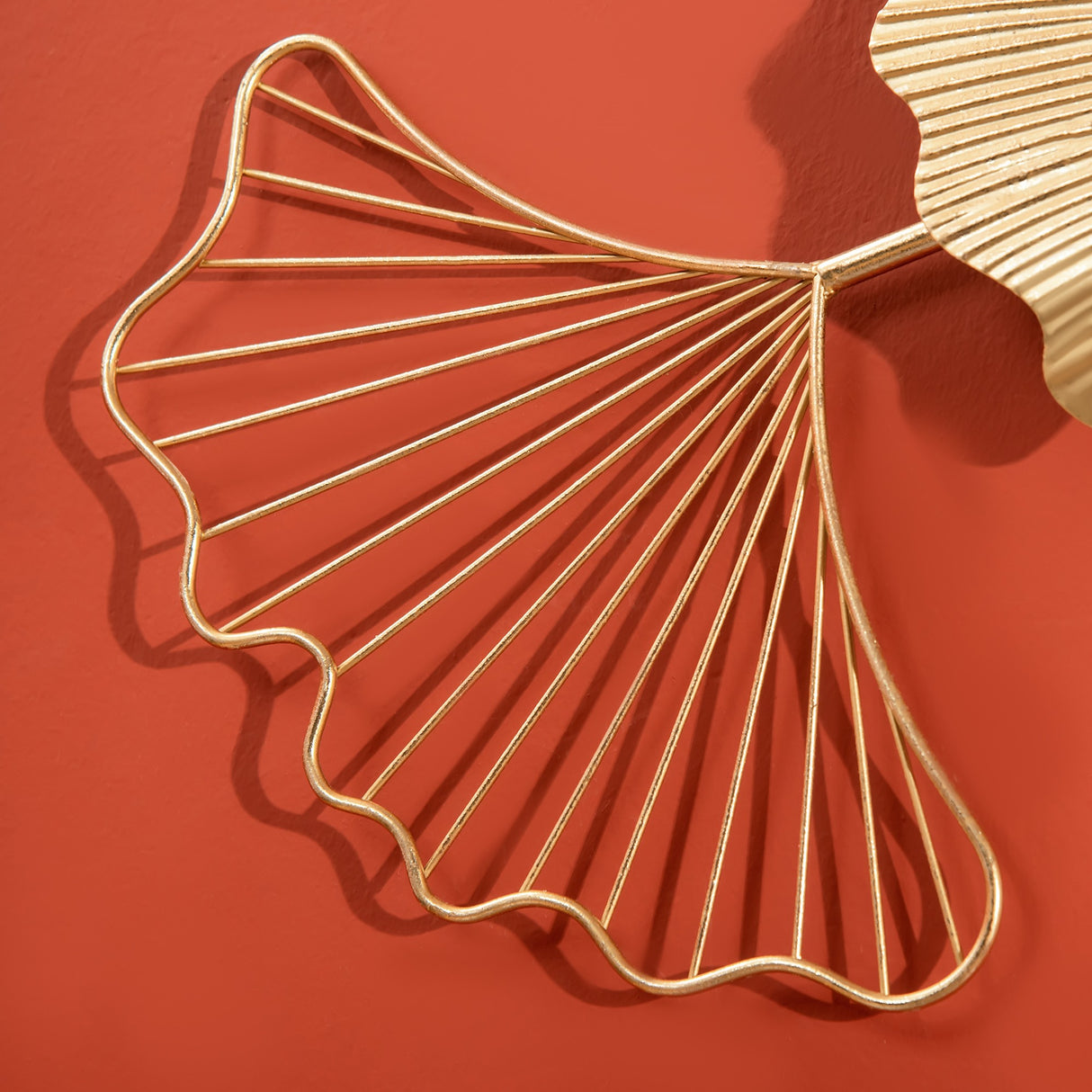easycomfort easycomfort decorazione murale 3d in metallo wall art dorata con foglie di ginkgo 138x70cm