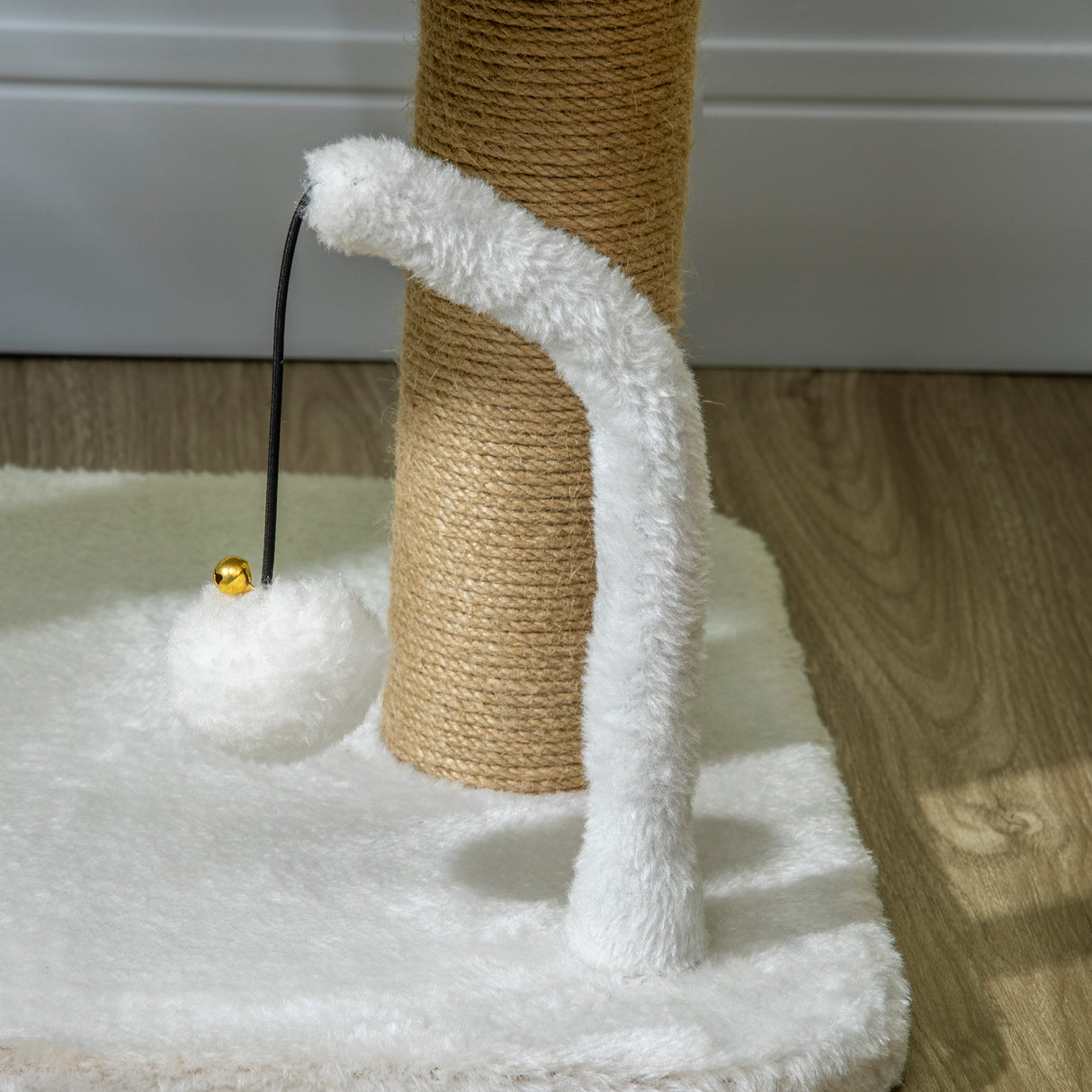 easycomfort torre per gatti max 5kg in truciolato con tiragraffi e palline giocattolo 48x38x42 cm giallo e bianco