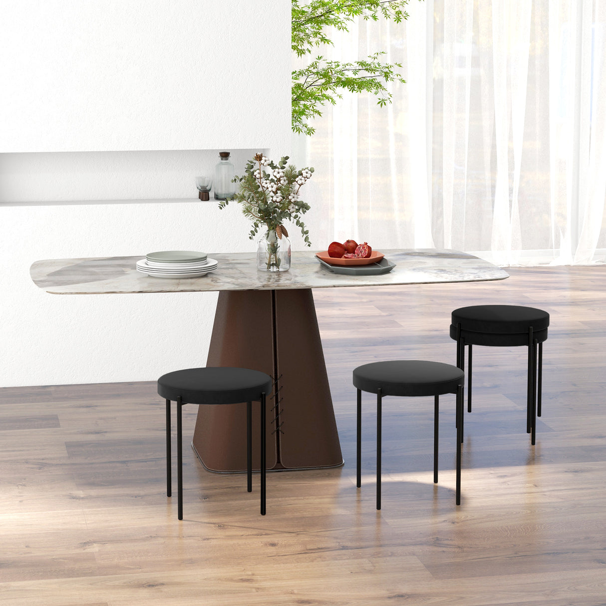 easycomfort easycomfort set 4 sgabelli bassi e rotondi in metallo e tessuto effetto velluto 41 5x41 5x46 cm nero