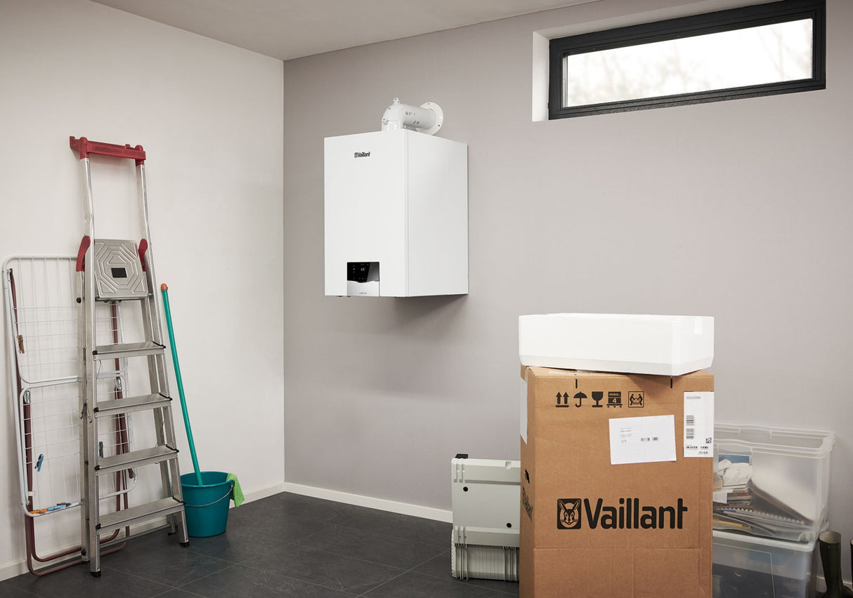 caldaia vaillant ecotec plus a condensazione vmi 30 cs 1 5 con bollitore completa di kit fumi metano low nox 0010025187