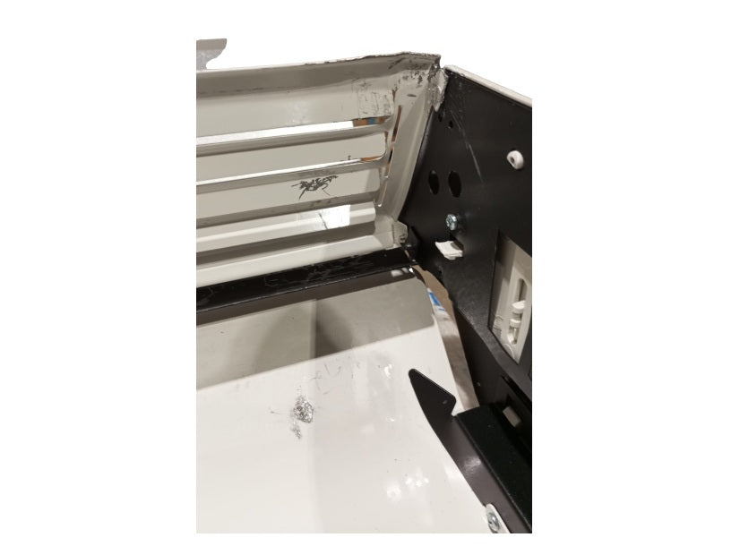 italkero area occasioni 2828 radiatore stufa a gas italkero stratos mb 9 0 metanogpl 774 kw colore bianco con kit fumi