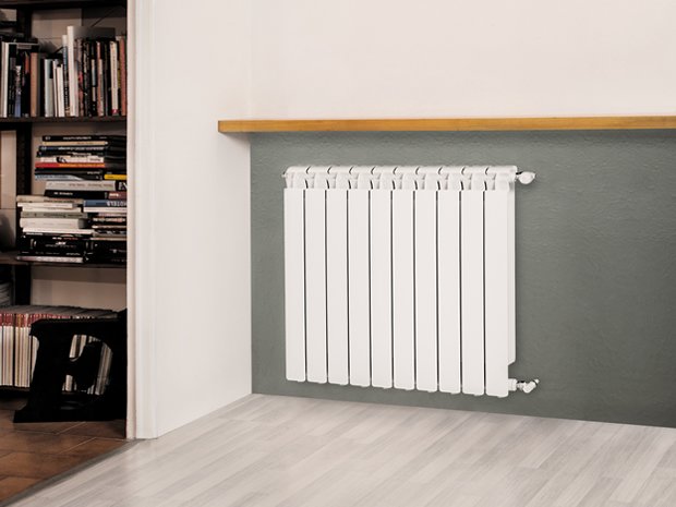 immagine-1-global-radiatore-termosifone-in-alluminio-global-vox-extra-da-2-a-12-elementi-interasse-700-mm-interasse-700-2-elem-ean-99493790