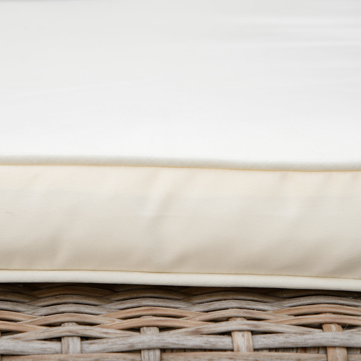 immagine-9-easycomfort-easycomfort-cuscino-per-lettino-prendisole-con-rivestimento-poliestere-sfoderabile-188x53x8cm-bianco-crema